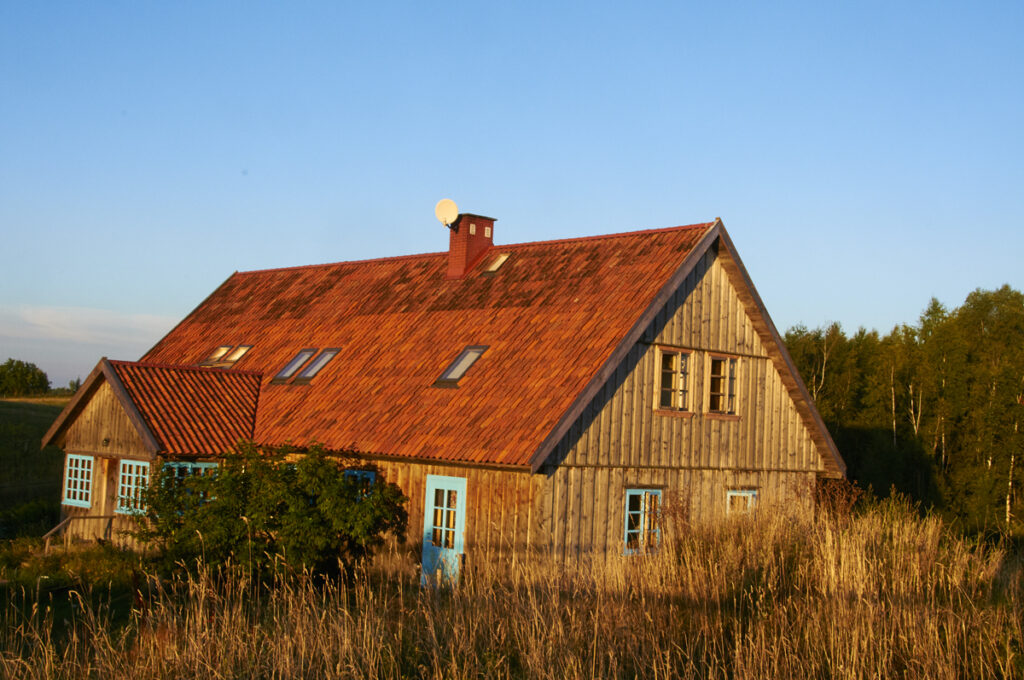 Nowy Drewniany Dom ośrodek Konie i Ludzie